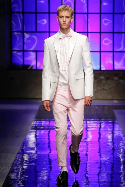 Look 56